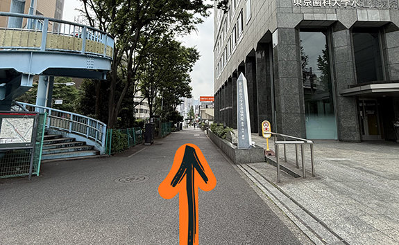 水道橋駅東口からPULSEジムへの道順1